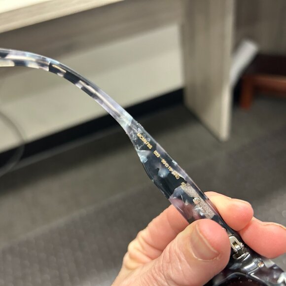 MCM  678S Sunglasses - Picture 7 of 7